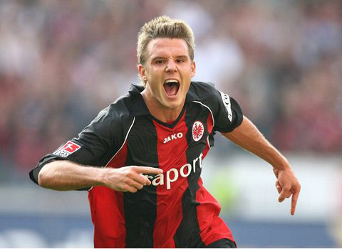 更带给球迷 更带给球迷